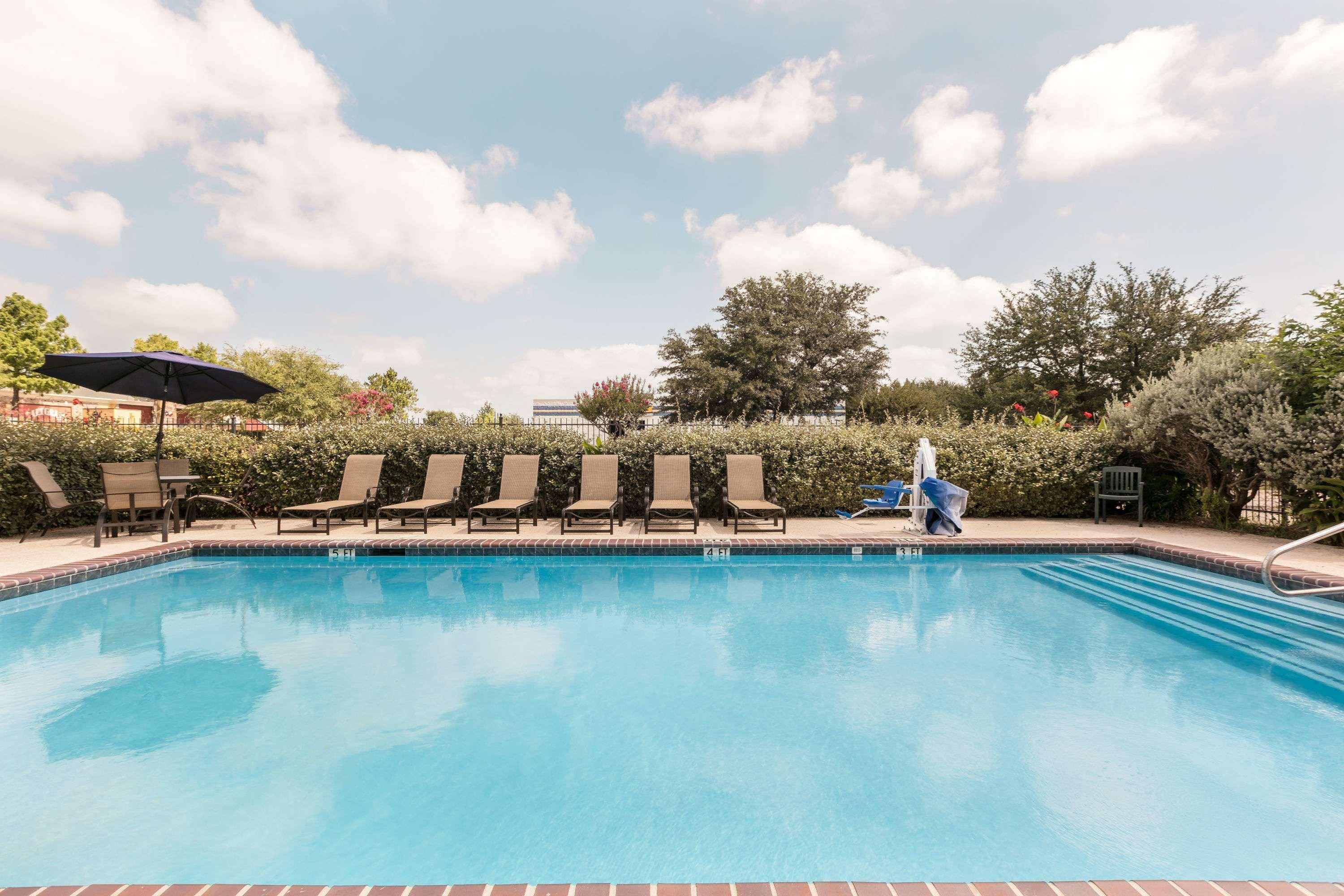 Super 8 By Wyndham Grapevine/Dfw Airport Northwest Hotell Eksteriør bilde