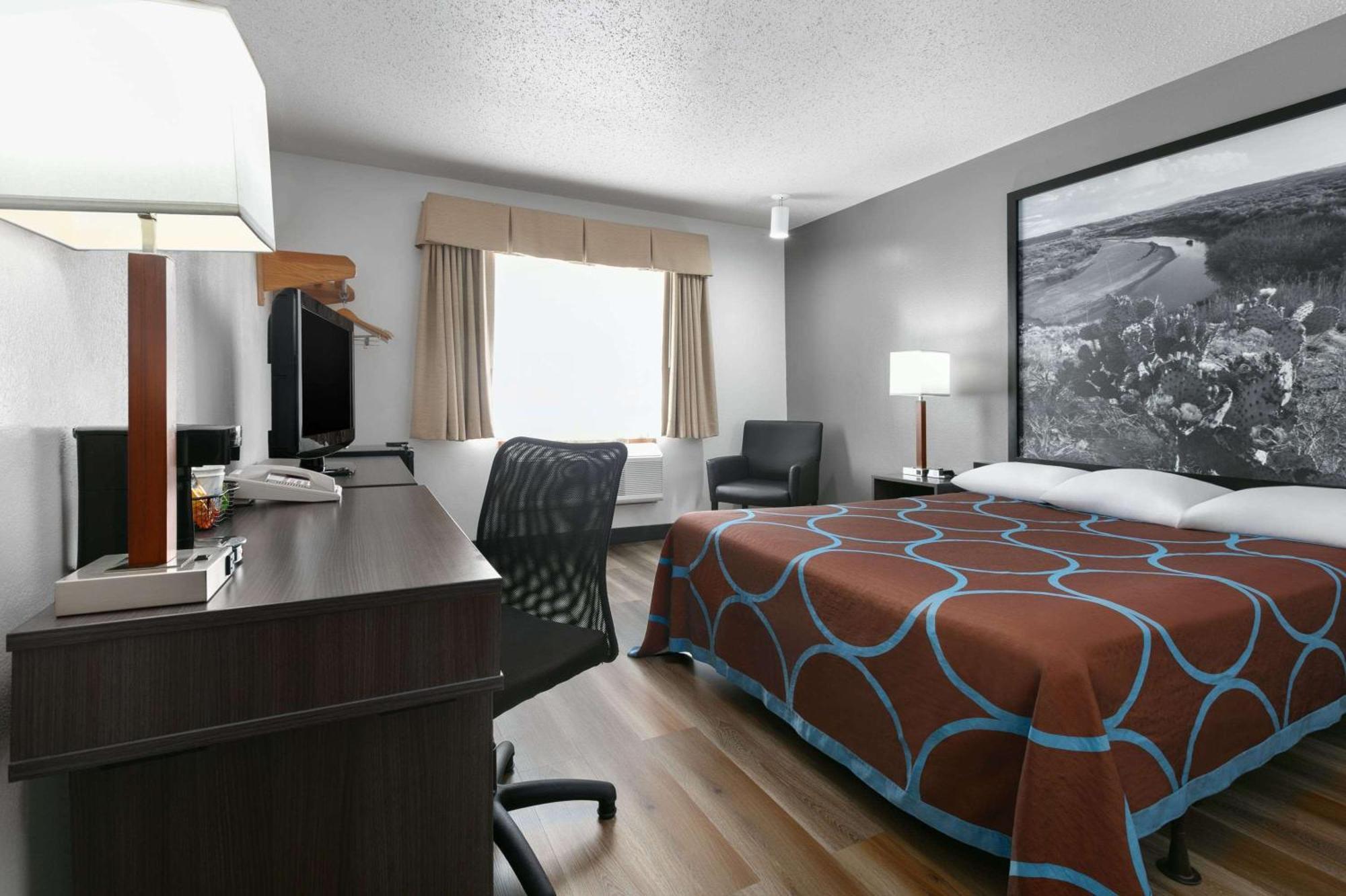 Super 8 By Wyndham Grapevine/Dfw Airport Northwest Hotell Eksteriør bilde