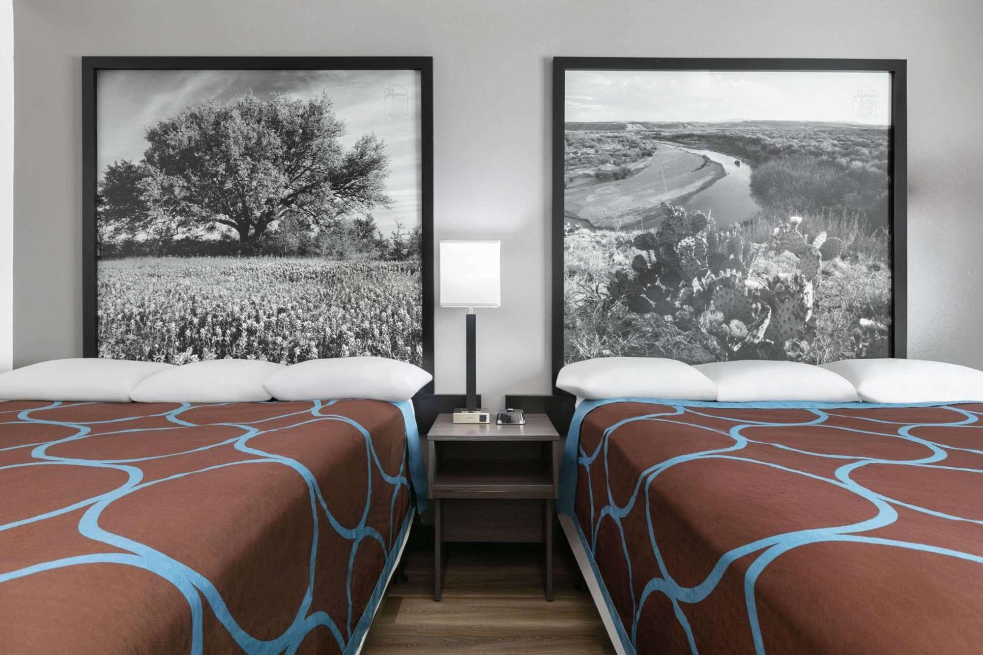 Super 8 By Wyndham Grapevine/Dfw Airport Northwest Hotell Eksteriør bilde